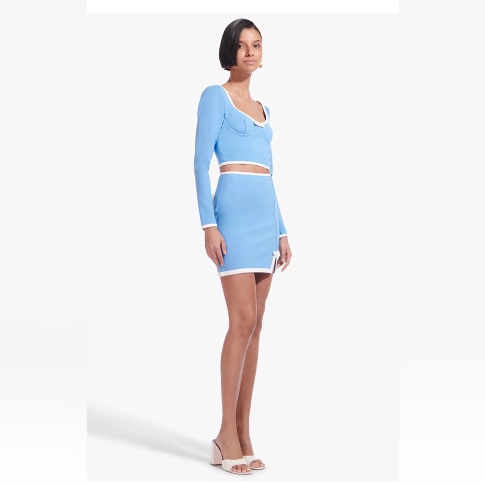 NWT STAUD Berry Long Sleeve Ponte Structured Crop Top in Sky/White - Picture 3 of 14